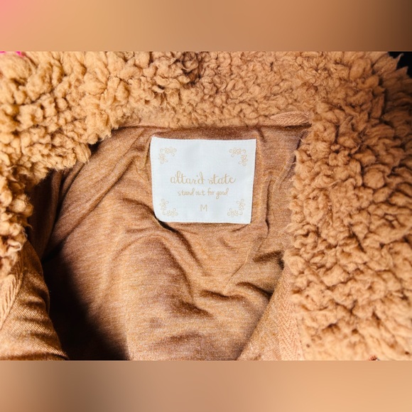 Altar'd State Quarter Zip Fleece Sherpa Pullover - Picture 3 of 4